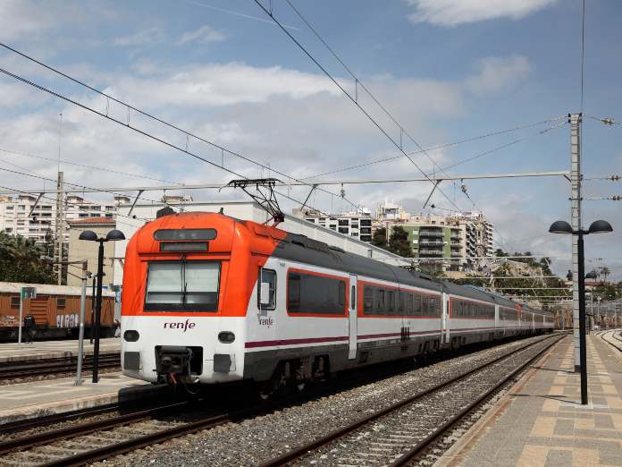 Renfe no ofrece billetes gratis por el Black Friday, solo es una estafa