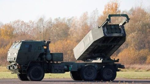 Sistema HIMARS en posición de ataque. Fuente: U.S Army.