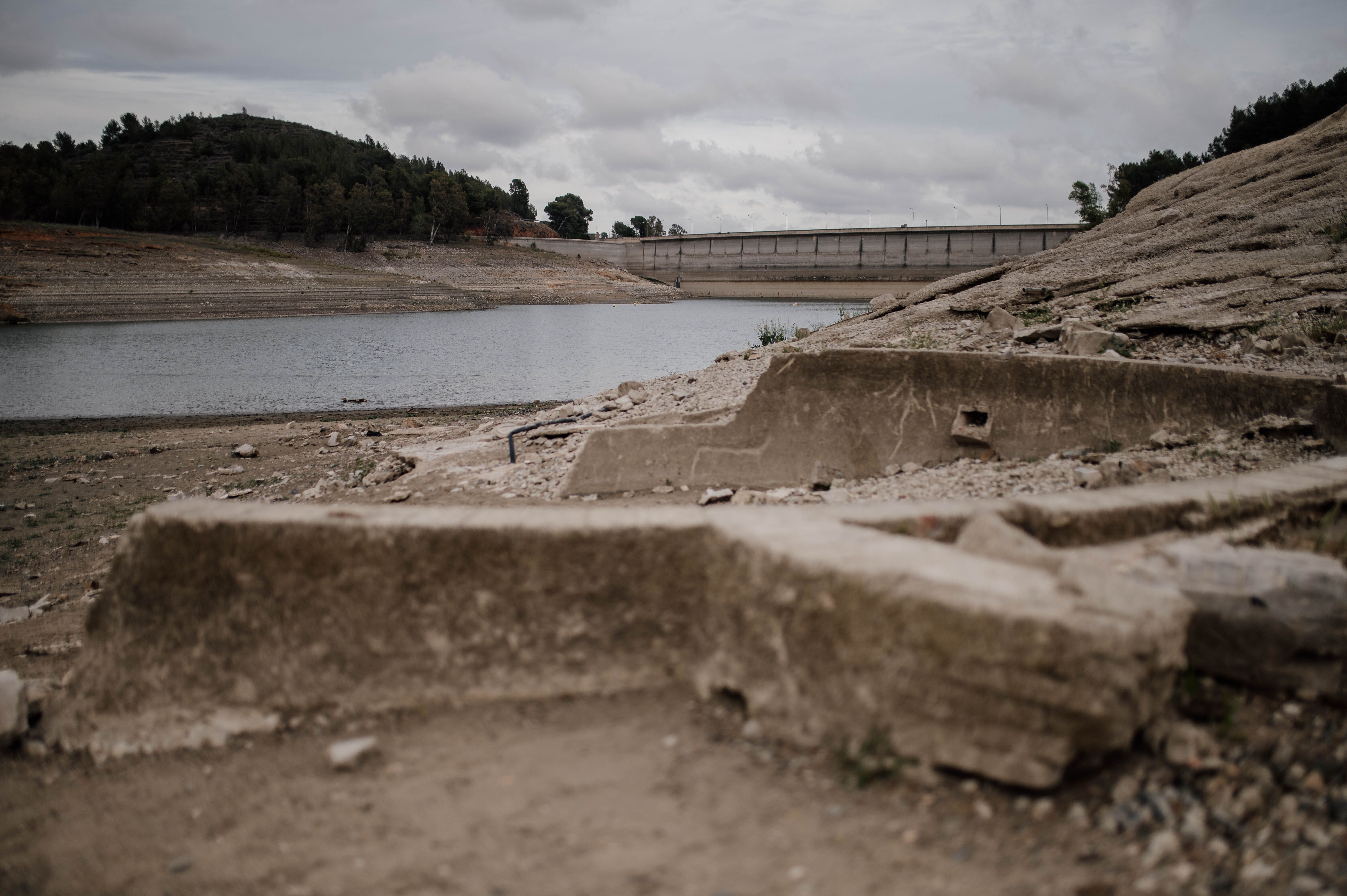 La guerra del agua en Cataluña se cobra una nueva pieza con la salida de Ciril Rozman de Agbar