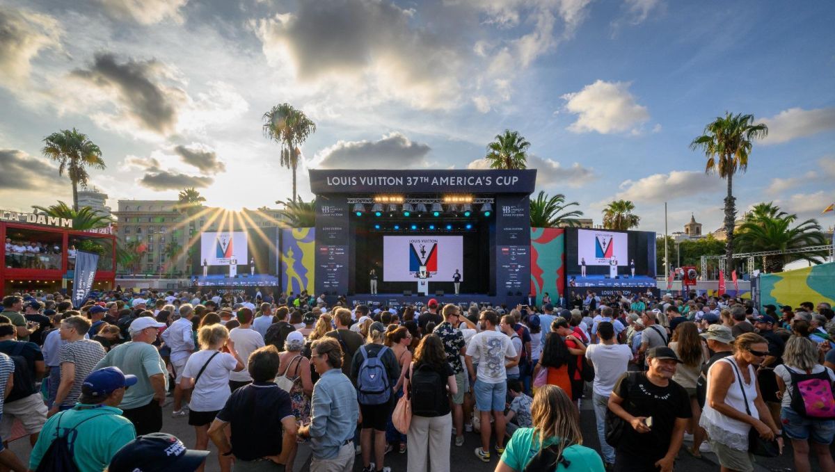 El Race Village de la Louis Vuitton 37ª America&#39;s Cup, un punto de encuentro para residentes extranjeros y visitantes