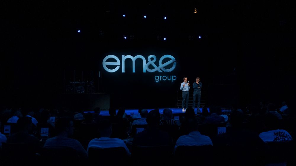 Imagen del evento de presentación de EM&E Group.